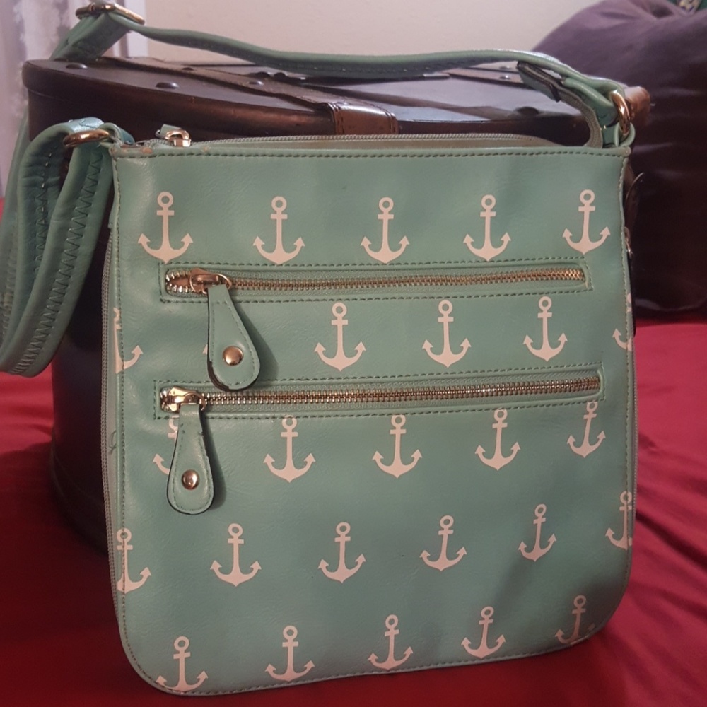 ⚓ Small messanger style purse. ⚓